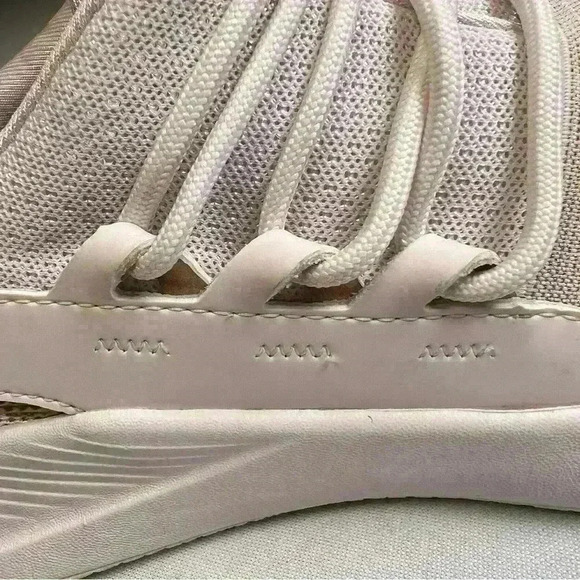 Under armor Charged Breathe Metallic Sport Style Running Sneakers Sz 7.5 - Picture 11 of 16